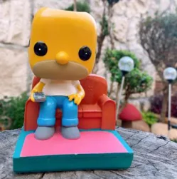 Homero & sillón - maceta Funko Pop