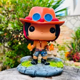 Portgas ( One Piece ) - maceta Funko Pop